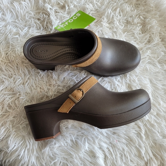 Crocs Sarah Clogs - Picture 2 of 12